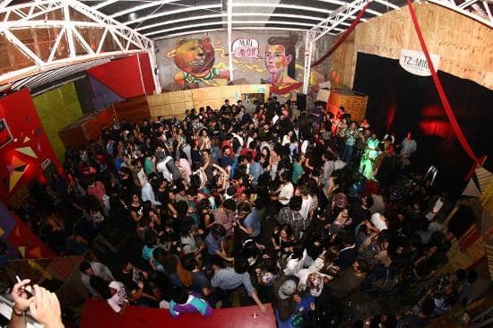 Balada Terraza Mimi em Valparaíso Balada Terraza Mimi em Valparaíso