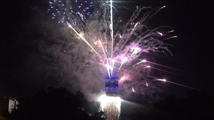 Festas de Ano Novo em lugares públicos de Santiago Festas de Ano Novo em lugares públicos de Santiago
