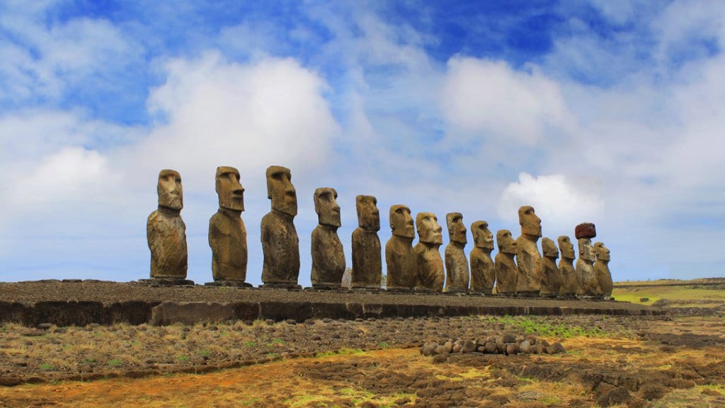 Ahu Tongariki na Ilha de Páscoa, Chile Ahu Tongariki na Ilha de Páscoa, Chile