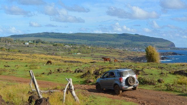 Viagem de carro na Ilha de Páscoa Viagem de carro na Ilha de Páscoa