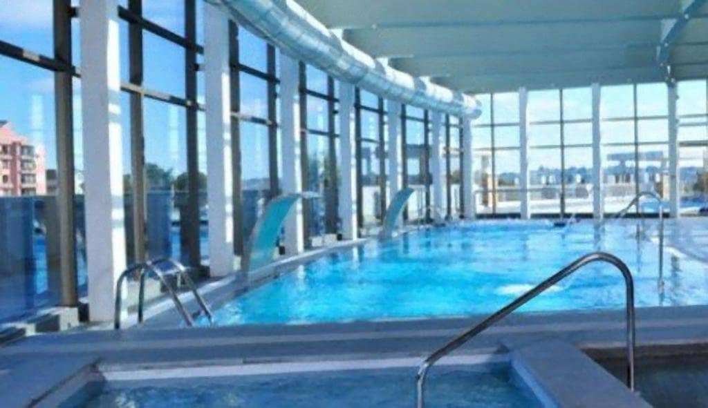 Piscina do Hotel Dreams Araucania em Temuco Piscina do Hotel Dreams Araucania em Temuco