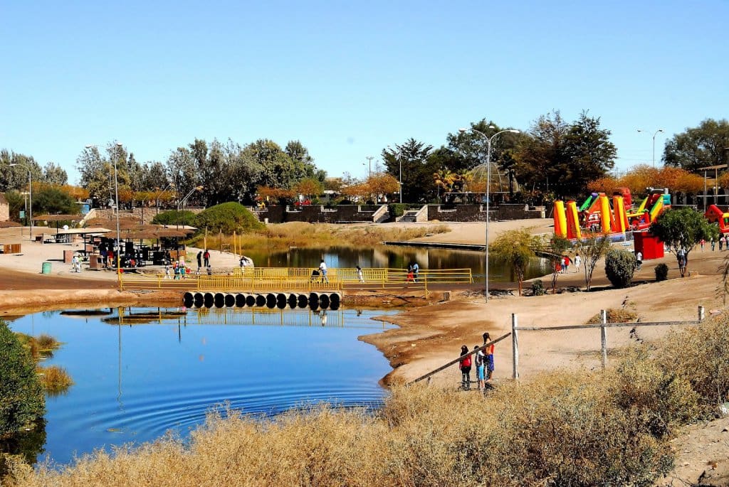 Área infantil no Parque El Loa, em Calama Área infantil no Parque El Loa, em Calama