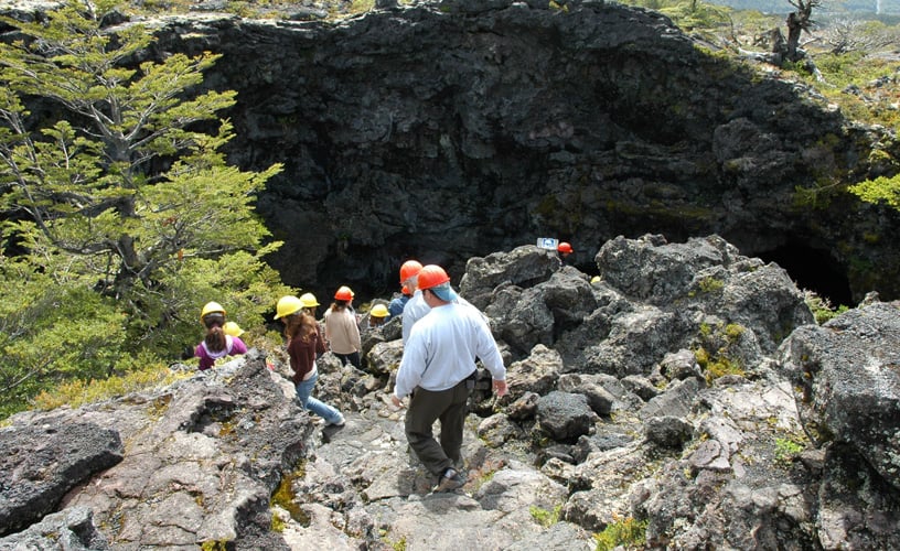 Cuevas Volcánicas em Pucón Cuevas Volcánicas em Pucón